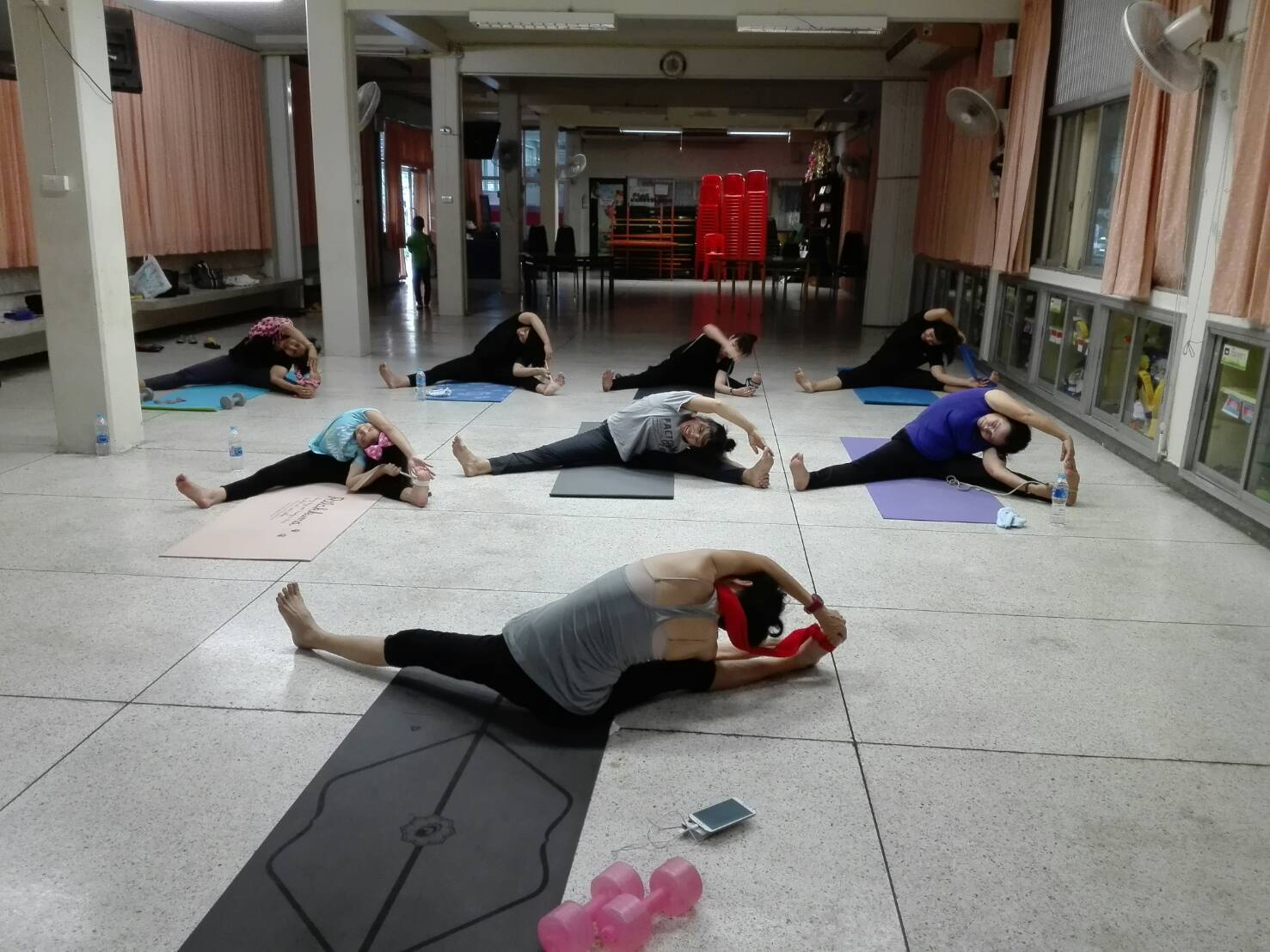 Aerial Yoga — โยคะอากาศ